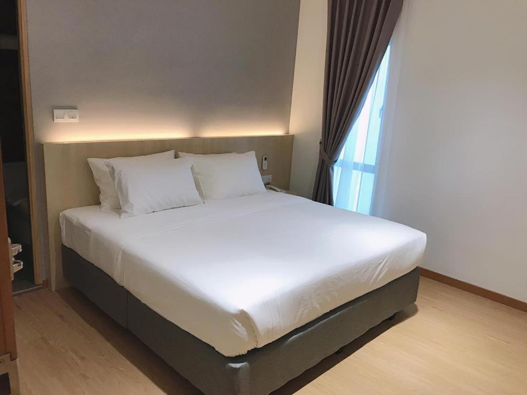 Miyabi Hotel Permas Johor Bahru Exterior foto